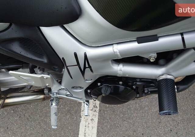 Серый Сузуки SV 400S, объемом двигателя 0.4 л и пробегом 46 тыс. км за 3000 $, фото 9 на Automoto.ua