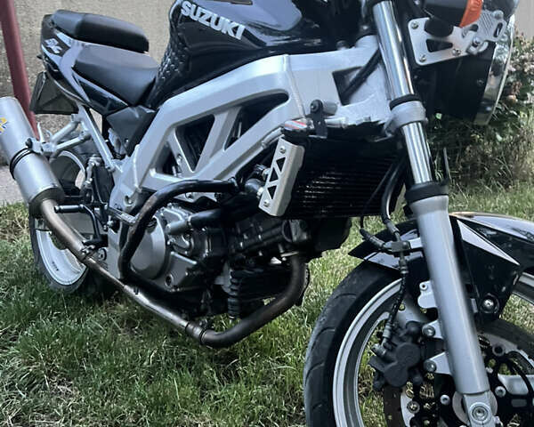 Черный Сузуки SV 650, объемом двигателя 0.65 л и пробегом 30 тыс. км за 3950 $, фото 3 на Automoto.ua