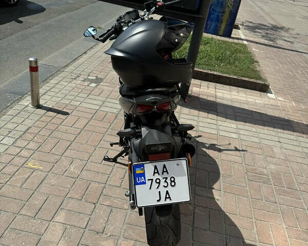 Черный Сузуки SV 650, объемом двигателя 0.65 л и пробегом 40 тыс. км за 5500 $, фото 3 на Automoto.ua