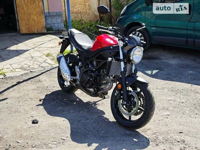 Червоний Сузукі SV 650, об'ємом двигуна 0.65 л та пробігом 11 тис. км за 6000 $, фото 1 на Automoto.ua