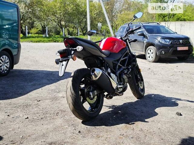 Червоний Сузукі SV 650, об'ємом двигуна 0.65 л та пробігом 11 тис. км за 6000 $, фото 4 на Automoto.ua