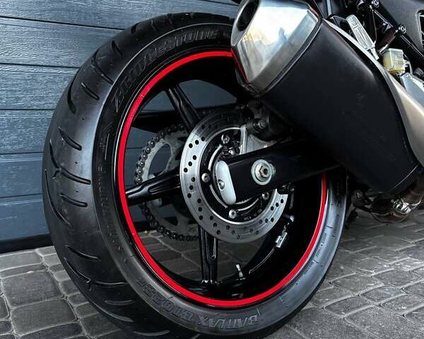 Красный Сузуки SV 650, объемом двигателя 0.65 л и пробегом 36 тыс. км за 6300 $, фото 8 на Automoto.ua