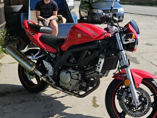 Сузуки SV 650, объемом двигателя 0.65 л и пробегом 0 тыс. км за 3747 $, фото 4 на Automoto.ua