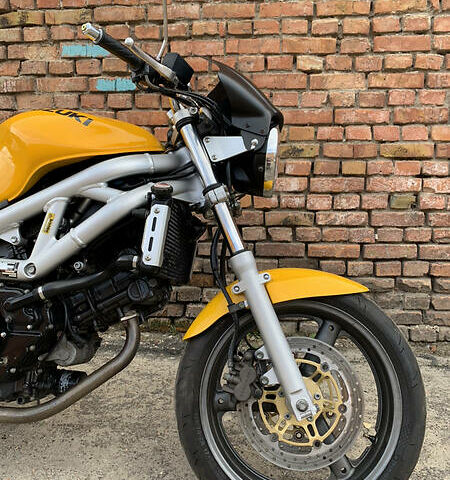 Желтый Сузуки SV 650, объемом двигателя 0.65 л и пробегом 23 тыс. км за 3000 $, фото 50 на Automoto.ua