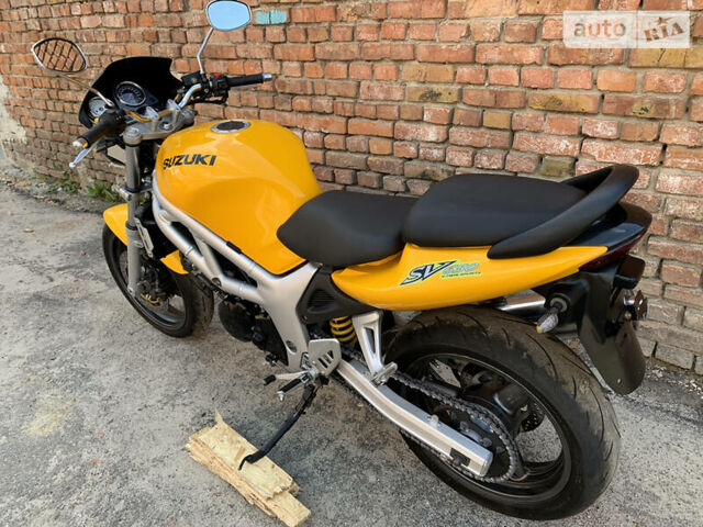 Желтый Сузуки SV 650, объемом двигателя 0.65 л и пробегом 23 тыс. км за 3000 $, фото 8 на Automoto.ua