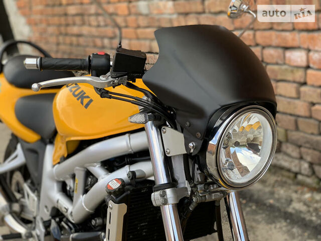 Желтый Сузуки SV 650, объемом двигателя 0.65 л и пробегом 23 тыс. км за 3000 $, фото 48 на Automoto.ua