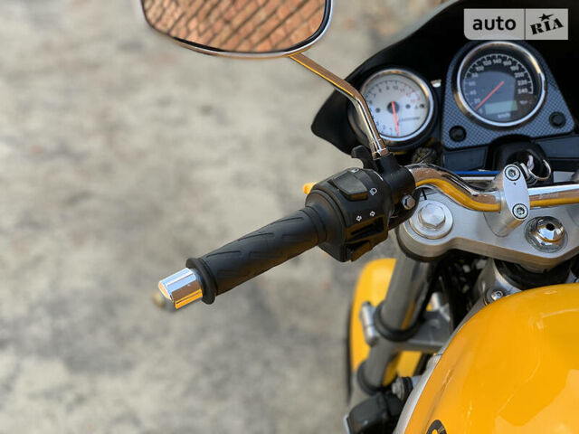 Желтый Сузуки SV 650, объемом двигателя 0.65 л и пробегом 23 тыс. км за 3000 $, фото 23 на Automoto.ua
