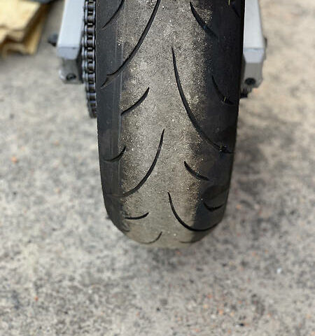 Желтый Сузуки SV 650, объемом двигателя 0.65 л и пробегом 23 тыс. км за 3000 $, фото 44 на Automoto.ua