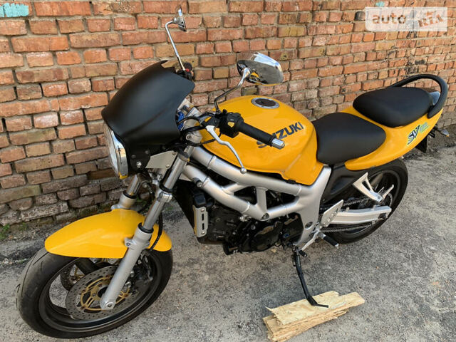 Желтый Сузуки SV 650, объемом двигателя 0.65 л и пробегом 23 тыс. км за 3000 $, фото 6 на Automoto.ua