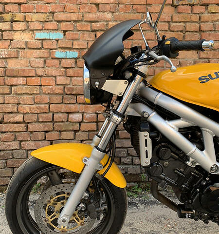 Желтый Сузуки SV 650, объемом двигателя 0.65 л и пробегом 23 тыс. км за 3000 $, фото 32 на Automoto.ua