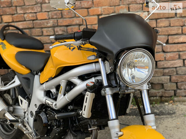 Желтый Сузуки SV 650, объемом двигателя 0.65 л и пробегом 23 тыс. км за 3000 $, фото 62 на Automoto.ua