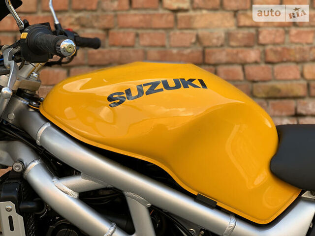 Желтый Сузуки SV 650, объемом двигателя 0.65 л и пробегом 23 тыс. км за 3000 $, фото 34 на Automoto.ua