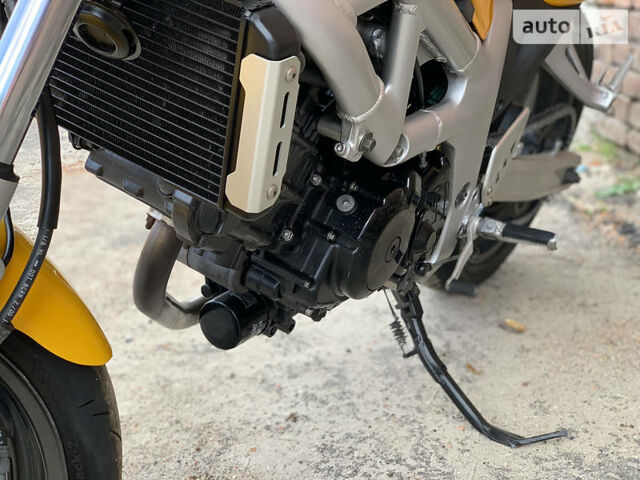 Желтый Сузуки SV 650, объемом двигателя 0.65 л и пробегом 23 тыс. км за 3000 $, фото 64 на Automoto.ua