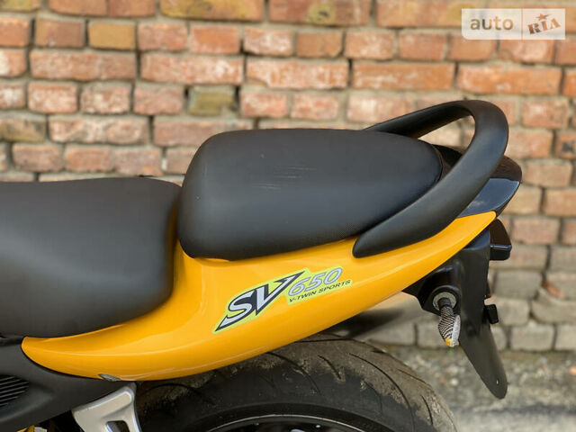 Желтый Сузуки SV 650, объемом двигателя 0.65 л и пробегом 23 тыс. км за 3000 $, фото 38 на Automoto.ua