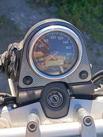 Серый Сузуки SV 650, объемом двигателя 0.65 л и пробегом 80 тыс. км за 2000 $, фото 4 на Automoto.ua