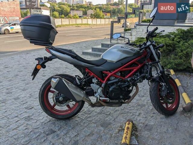 Сірий Сузукі SV 650, об'ємом двигуна 0.65 л та пробігом 23 тис. км за 6500 $, фото 1 на Automoto.ua