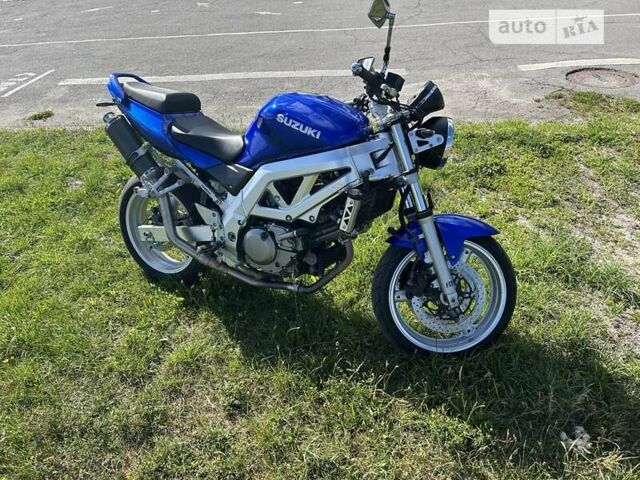 Синий Сузуки SV 650, объемом двигателя 0.65 л и пробегом 39 тыс. км за 4000 $, фото 2 на Automoto.ua