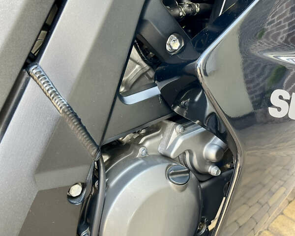 Черный Сузуки SV 650S, объемом двигателя 0 л и пробегом 35 тыс. км за 4700 $, фото 12 на Automoto.ua