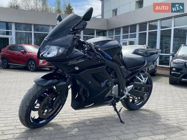 Черный Сузуки SV 650S, объемом двигателя 0.65 л и пробегом 25 тыс. км за 4900 $, фото 2 на Automoto.ua