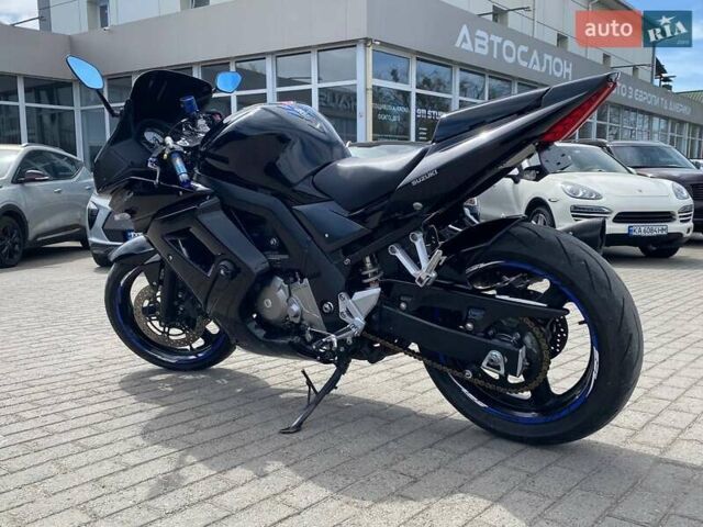 Черный Сузуки SV 650S, объемом двигателя 0.65 л и пробегом 25 тыс. км за 4900 $, фото 4 на Automoto.ua