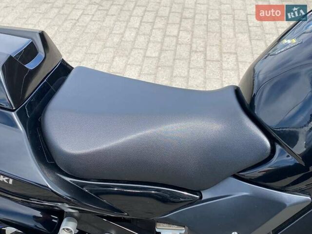 Черный Сузуки SV 650S, объемом двигателя 0.65 л и пробегом 25 тыс. км за 4900 $, фото 12 на Automoto.ua