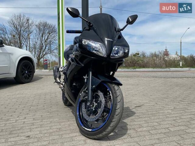 Черный Сузуки SV 650S, объемом двигателя 0.65 л и пробегом 25 тыс. км за 4900 $, фото 1 на Automoto.ua
