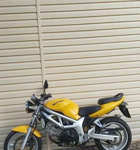 Желтый Сузуки SV 650S, объемом двигателя 0.65 л и пробегом 30 тыс. км за 3500 $, фото 1 на Automoto.ua
