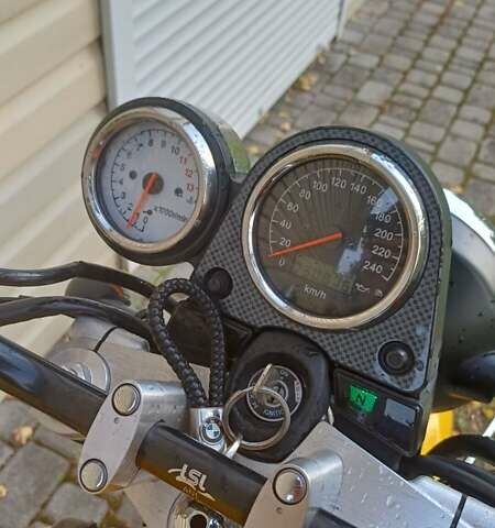 Желтый Сузуки SV 650S, объемом двигателя 0.65 л и пробегом 30 тыс. км за 3500 $, фото 5 на Automoto.ua