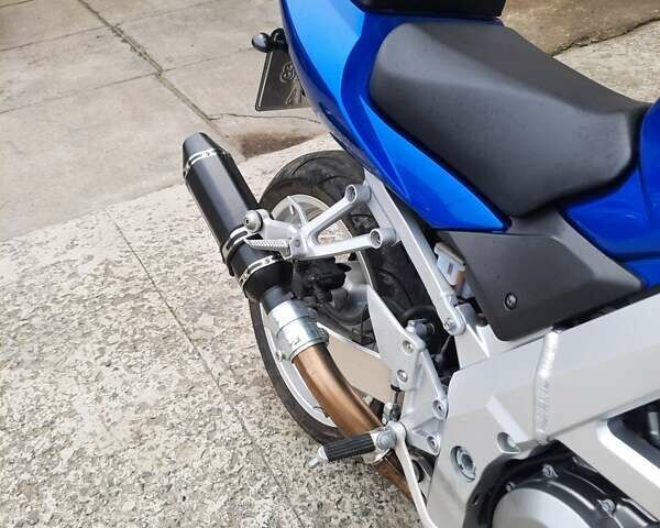 Синий Сузуки SV 650S, объемом двигателя 0.65 л и пробегом 20 тыс. км за 3499 $, фото 14 на Automoto.ua