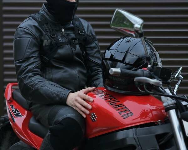 Красный Сузуки SV 650SF, объемом двигателя 0.65 л и пробегом 27 тыс. км за 3500 $, фото 3 на Automoto.ua