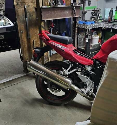 Красный Сузуки SV 650SF, объемом двигателя 0.65 л и пробегом 27 тыс. км за 3500 $, фото 4 на Automoto.ua