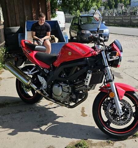 Красный Сузуки SV 650SF, объемом двигателя 0.65 л и пробегом 27 тыс. км за 3500 $, фото 9 на Automoto.ua