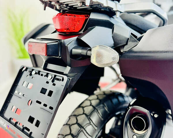 Білий Сузукі V-Strom 1000, об'ємом двигуна 1 л та пробігом 19 тис. км за 9000 $, фото 21 на Automoto.ua