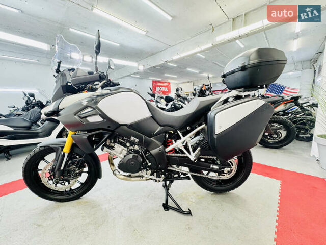 Білий Сузукі V-Strom 1000, об'ємом двигуна 1 л та пробігом 19 тис. км за 9000 $, фото 6 на Automoto.ua