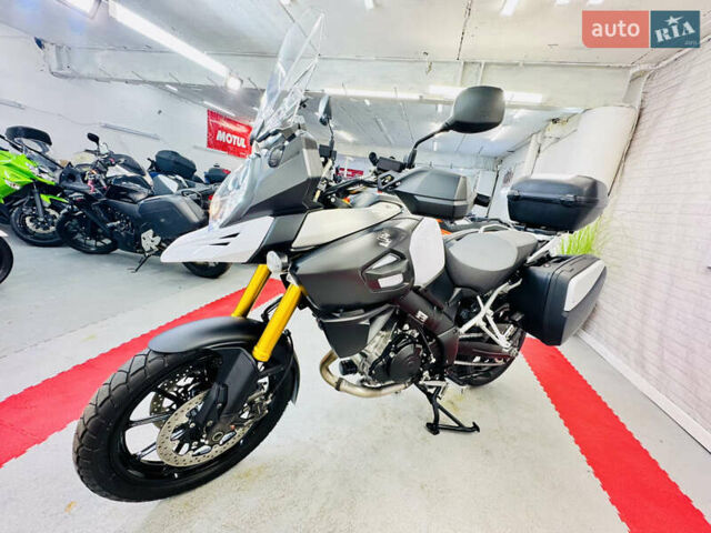 Білий Сузукі V-Strom 1000, об'ємом двигуна 1 л та пробігом 19 тис. км за 9000 $, фото 5 на Automoto.ua