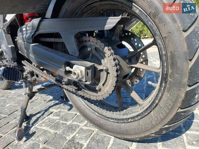 Белый Сузуки V-Strom 1000, объемом двигателя 1 л и пробегом 25 тыс. км за 9000 $, фото 8 на Automoto.ua
