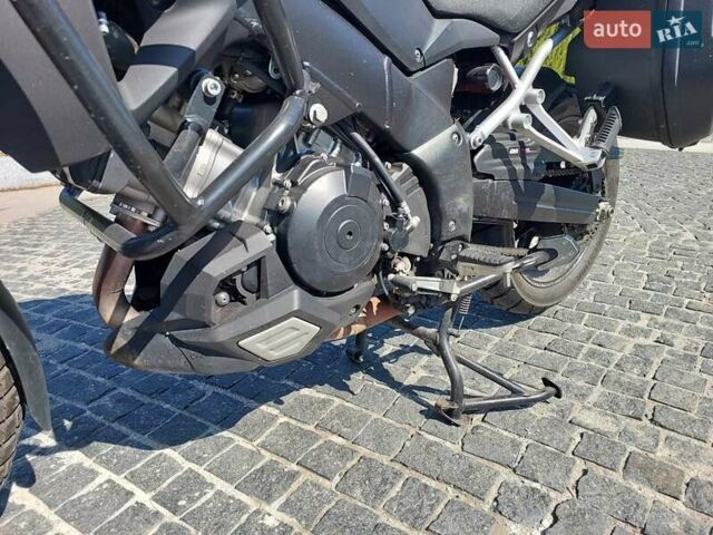 Белый Сузуки V-Strom 1000, объемом двигателя 1 л и пробегом 25 тыс. км за 9000 $, фото 11 на Automoto.ua