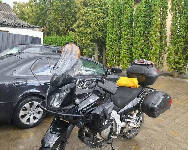 Черный Сузуки V-Strom 1000, объемом двигателя 1 л и пробегом 35 тыс. км за 6500 $, фото 6 на Automoto.ua