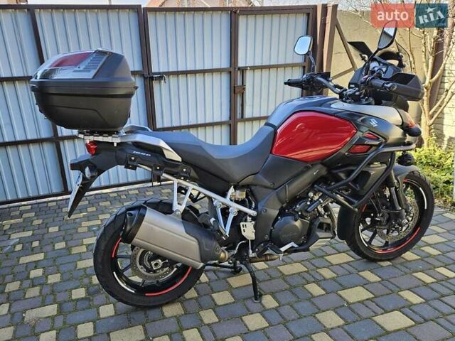 Красный Сузуки V-Strom 1000, объемом двигателя 1.04 л и пробегом 20 тыс. км за 8800 $, фото 16 на Automoto.ua