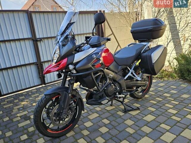 Красный Сузуки V-Strom 1000, объемом двигателя 1.04 л и пробегом 20 тыс. км за 8800 $, фото 4 на Automoto.ua