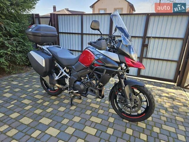 Красный Сузуки V-Strom 1000, объемом двигателя 1.04 л и пробегом 20 тыс. км за 8800 $, фото 2 на Automoto.ua