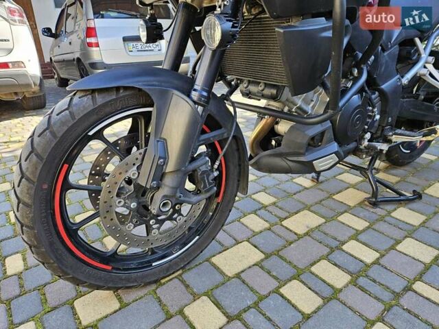 Красный Сузуки V-Strom 1000, объемом двигателя 1.04 л и пробегом 20 тыс. км за 8800 $, фото 12 на Automoto.ua