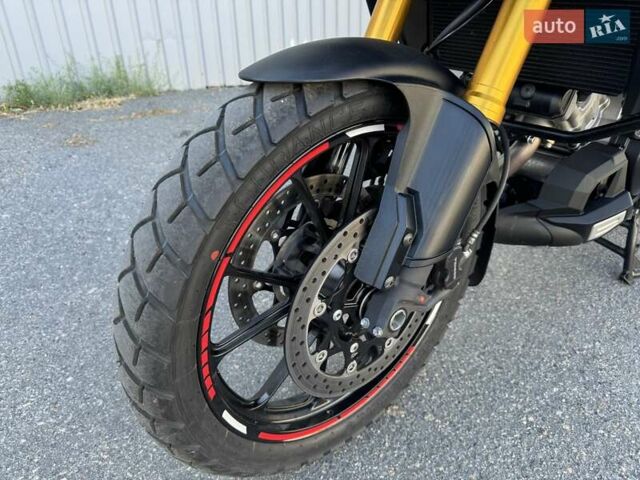 Сузуки V-Strom 1000 2016 в Днепре (Днепропетровске) на Automoto.ua Красный Сузуки V-Strom 1000, объемом двигателя 0 л и пробегом 14 тыс. км за 9300 $, фото 11 на Automoto.ua