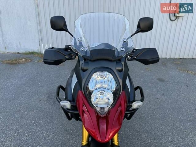 Сузуки V-Strom 1000 2016 в Днепре (Днепропетровске) на Automoto.ua Красный Сузуки V-Strom 1000, объемом двигателя 0 л и пробегом 14 тыс. км за 9300 $, фото 3 на Automoto.ua