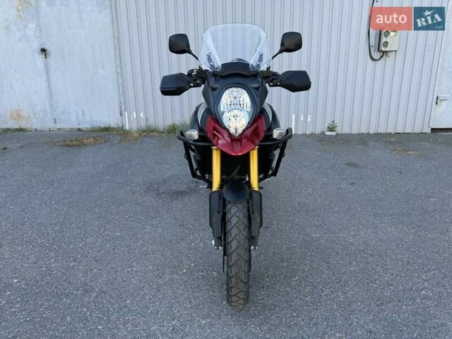 Сузуки V-Strom 1000 2016 в Днепре (Днепропетровске) на Automoto.ua Красный Сузуки V-Strom 1000, объемом двигателя 0 л и пробегом 14 тыс. км за 9300 $, фото 2 на Automoto.ua