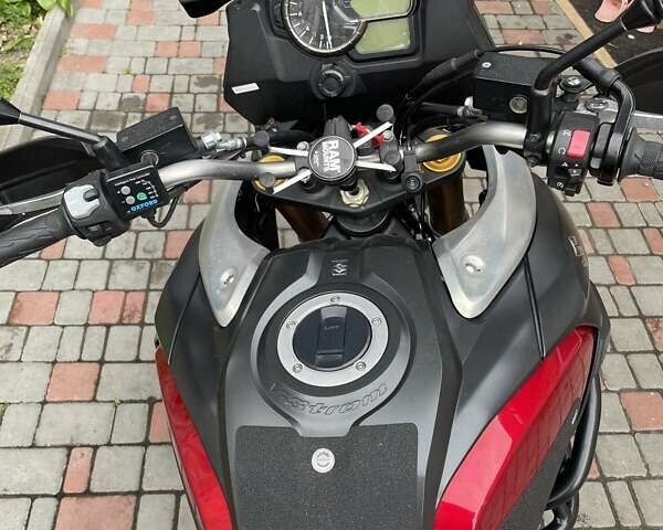 Красный Сузуки V-Strom 1000, объемом двигателя 1.04 л и пробегом 24 тыс. км за 8900 $, фото 11 на Automoto.ua