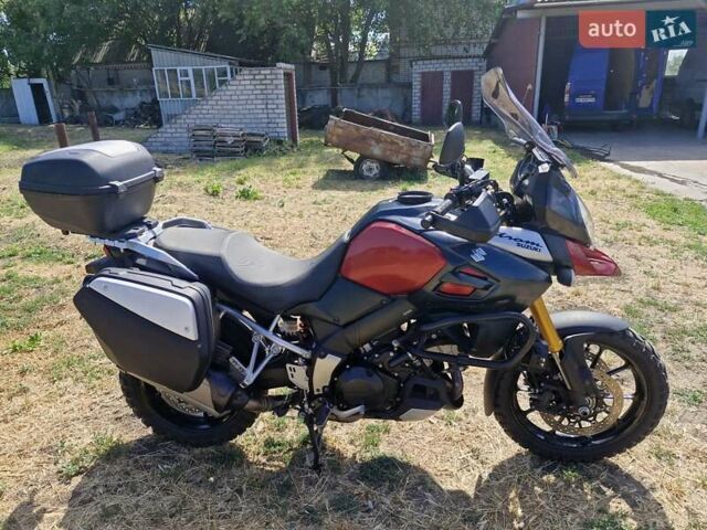 Красный Сузуки V-Strom 1000, объемом двигателя 0 л и пробегом 21 тыс. км за 7800 $, фото 5 на Automoto.ua