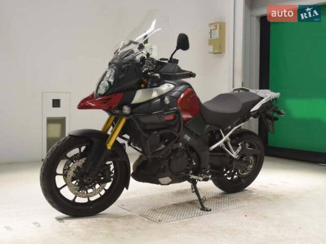 Красный Сузуки V-Strom 1000, объемом двигателя 1 л и пробегом 19 тыс. км за 8700 $, фото 3 на Automoto.ua