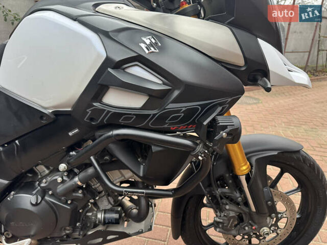 Сузуки V-Strom 1000, объемом двигателя 0 л и пробегом 20 тыс. км за 8500 $, фото 8 на Automoto.ua