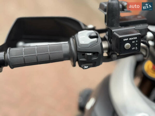 Сузуки V-Strom 1000, объемом двигателя 0 л и пробегом 20 тыс. км за 8500 $, фото 12 на Automoto.ua